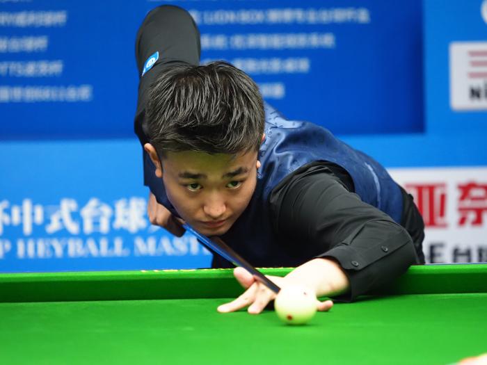 中国队在覃 中国队在覃